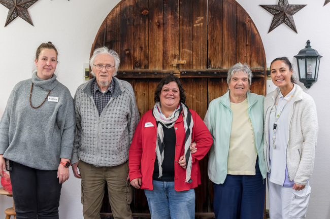 De g. à d. Audrey Mayor, M. Plumettaz, Marisa Soares, Mme Girod et Joana Pinho